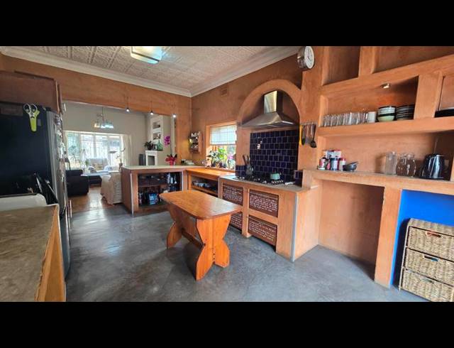 3 BEDROOM HOUSE FOR SALE IN KENSINGTON